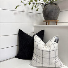 Load image into Gallery viewer, LARA | ONYX