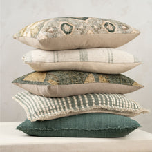 Load image into Gallery viewer, LUMBAR COVER | KILIM