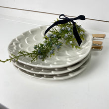 Load image into Gallery viewer, PINE CONE | CERAMIC