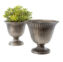 Load image into Gallery viewer, AMBROSE URN | PATINA