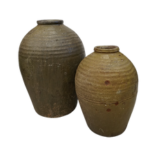 Load image into Gallery viewer, Rudy | Vintage Pot