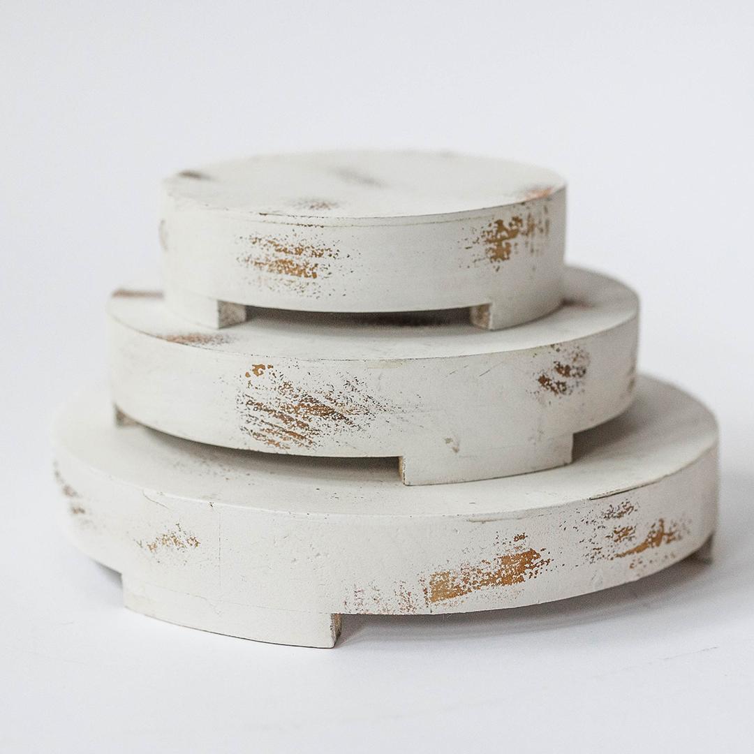 Distressed White Riser