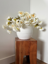 Load image into Gallery viewer, PEONY | CREAM
