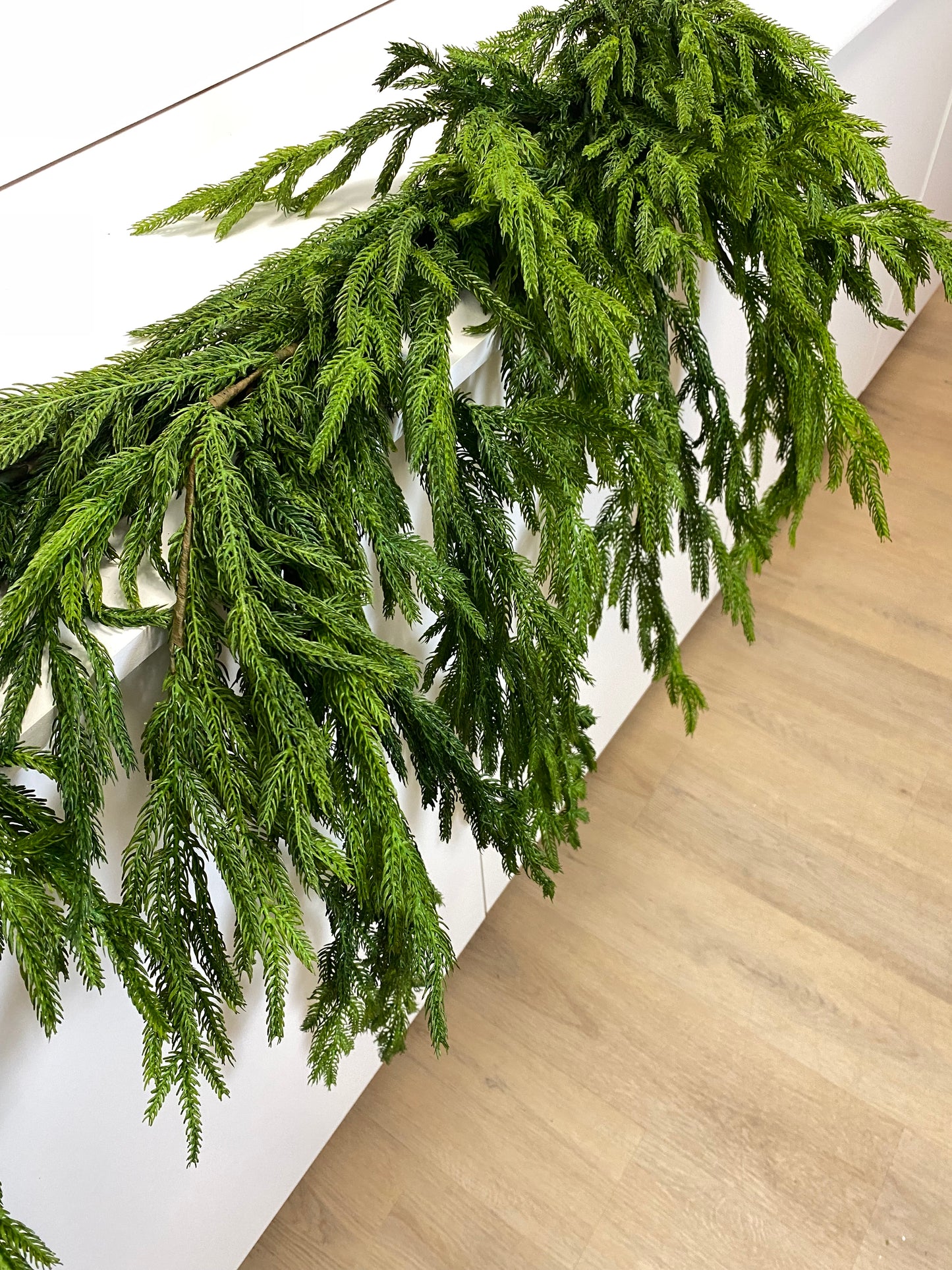 NORFOLK | DRIP GARLAND