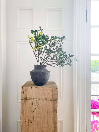 Senna Terracotta Vase – Flared Neck, Charcoal Finish