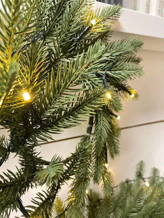 NORDIC | 14" WREATH | LED