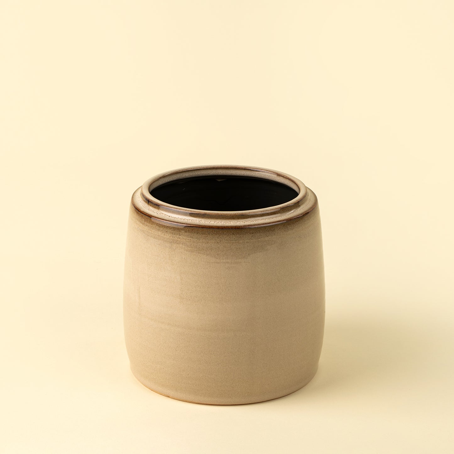 CLAYBORNE | STONEWARE VASE