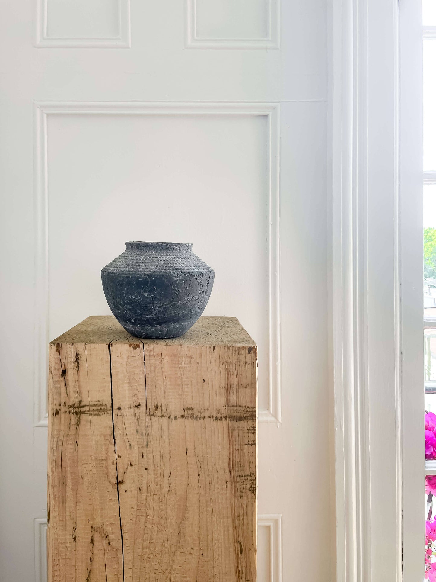 Kaela Terracotta Vase – Wide Body with Ridged Neck