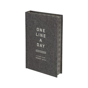 Charcoal Canvas One Line a Day: A Five-Year Memory Book