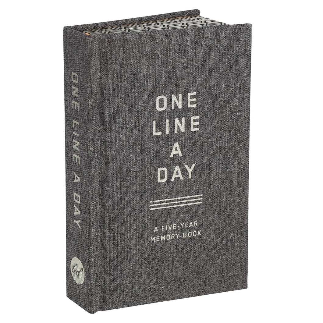 Charcoal Canvas One Line a Day: A Five-Year Memory Book