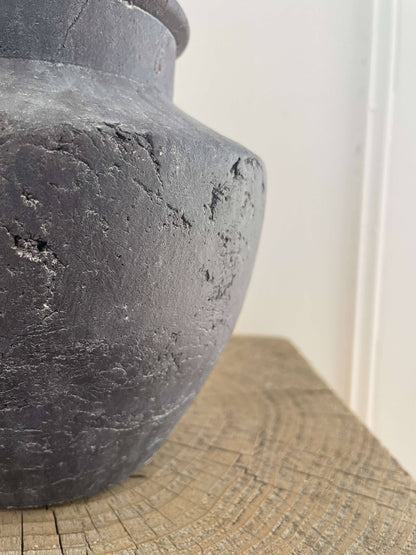 Senna Terracotta Vase – Flared Neck, Charcoal Finish