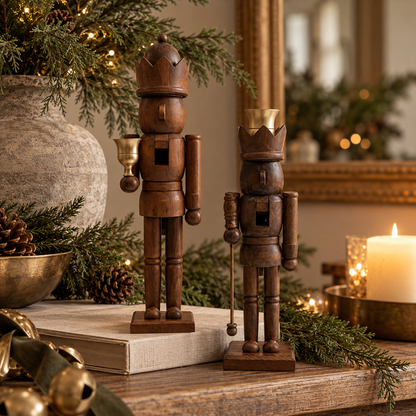 Nutcracker | Walnut