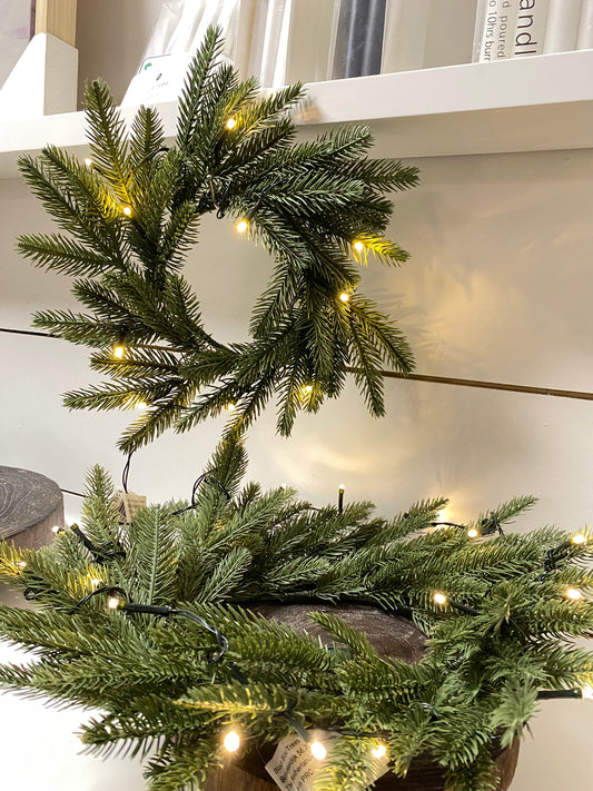 NORDIC | 14" WREATH | LED