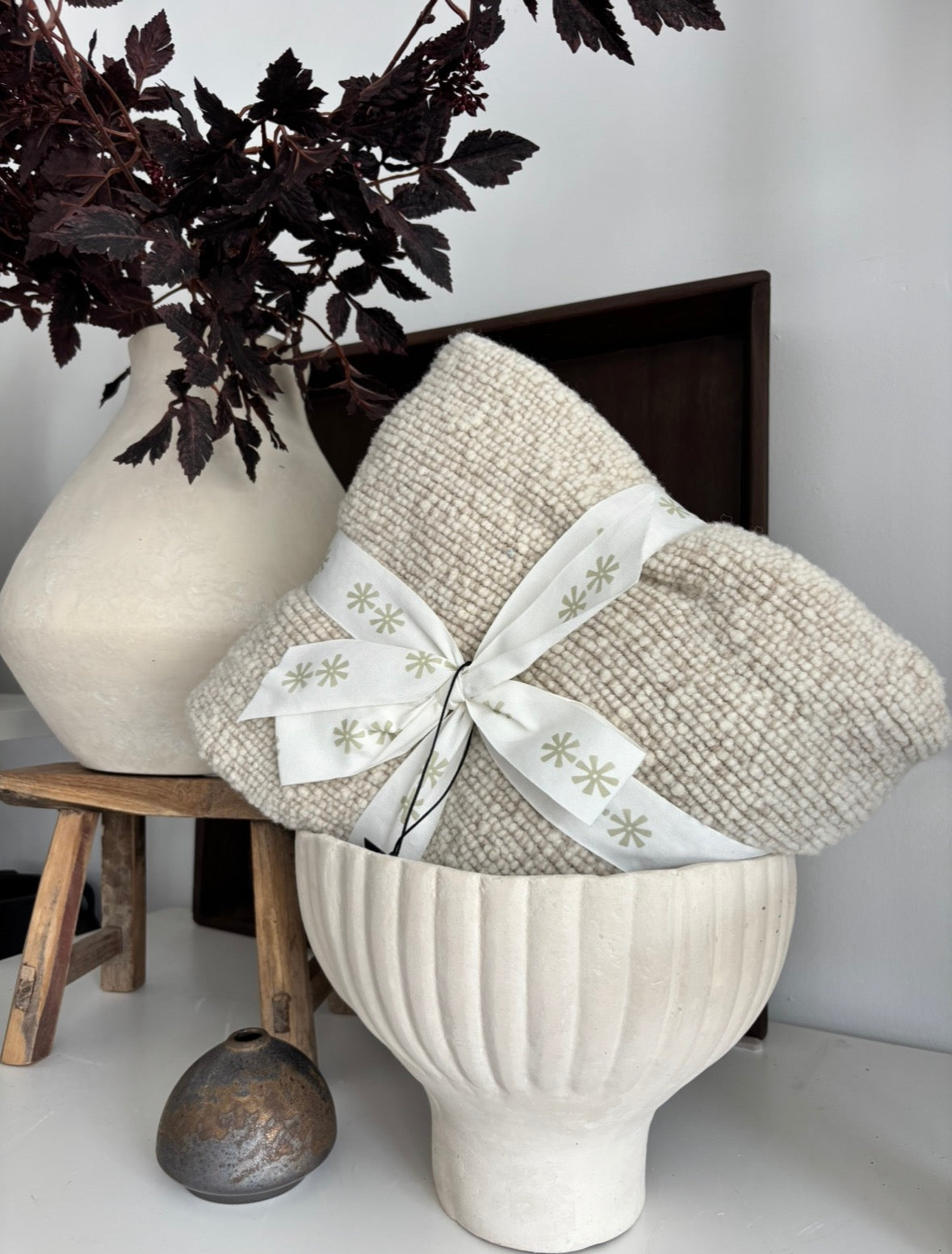 BLANKET STITCH BOUCLE THROW | NATURAL
