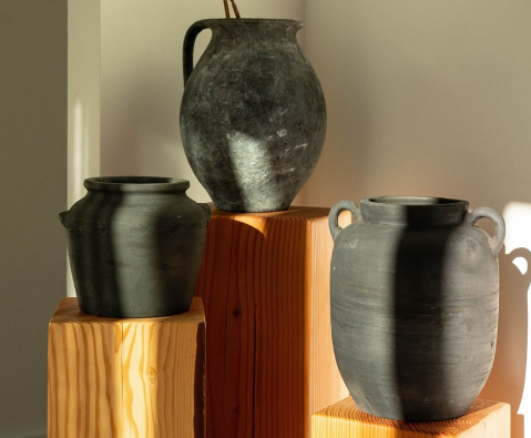 PROVENANCE COLLECTION