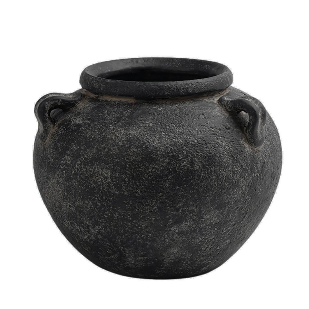 JUDD | CHARCOAL