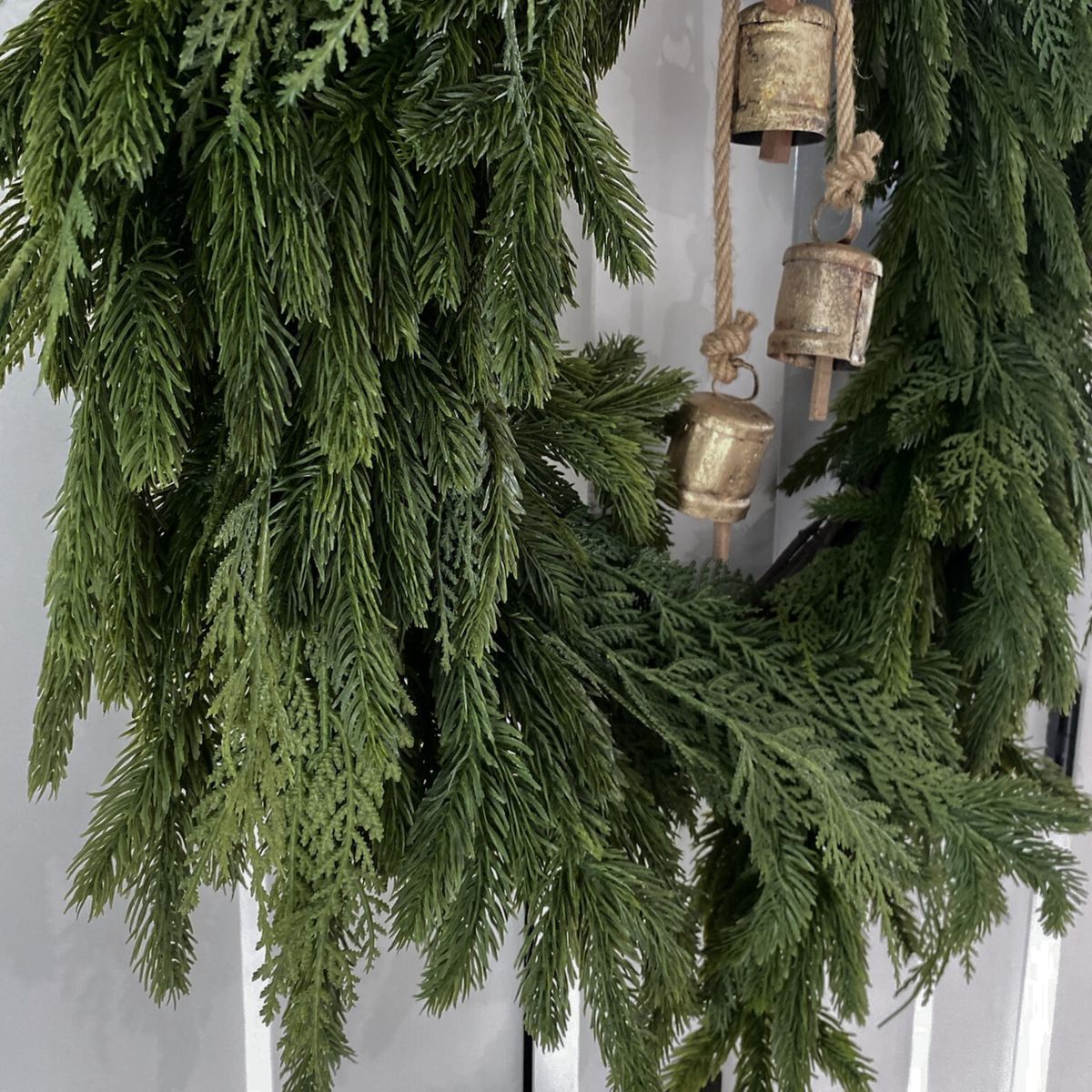 SPRUCE & CEDAR  | 26" HEART WREATH