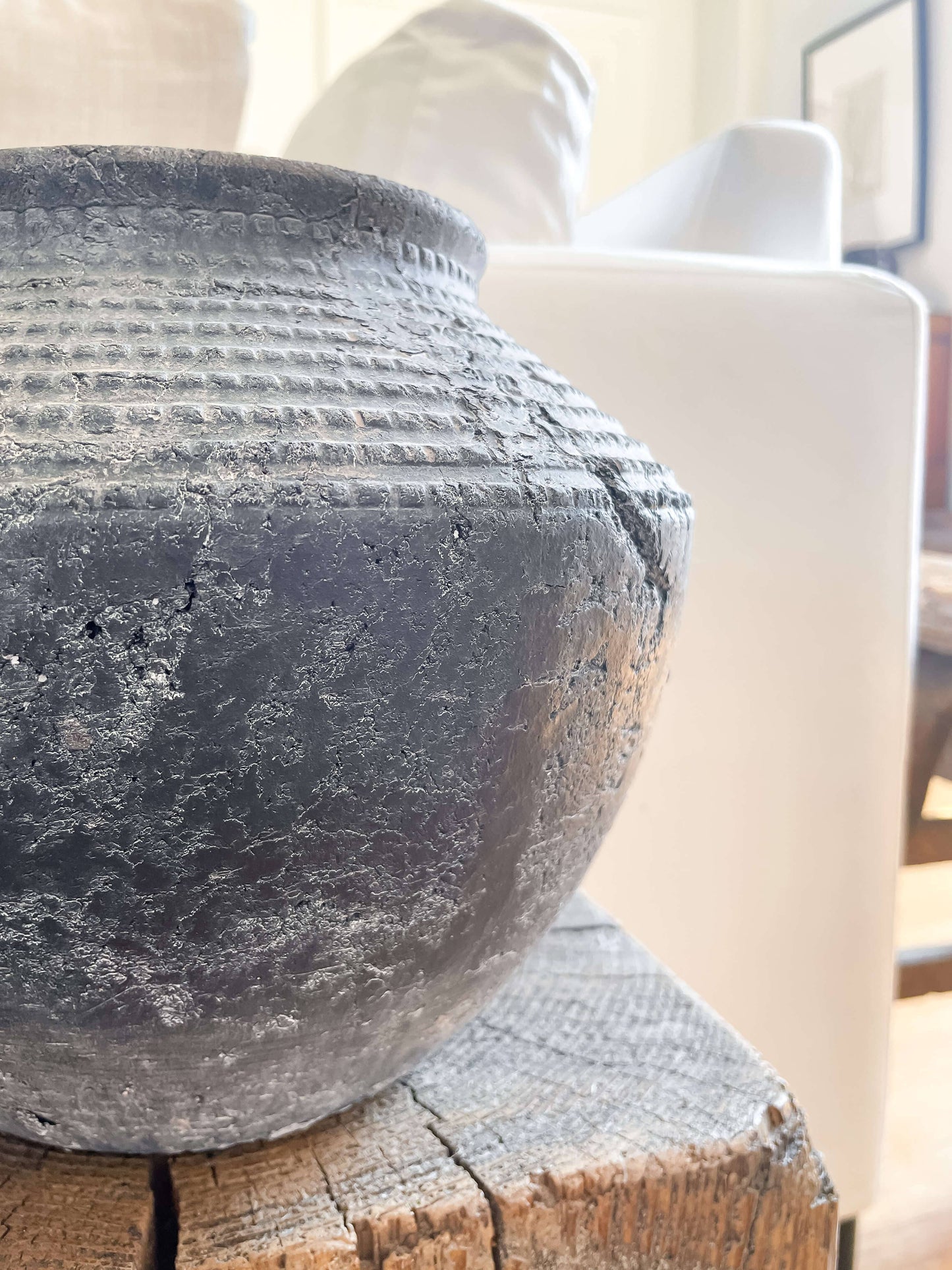 Kaela Terracotta Vase – Wide Body with Ridged Neck