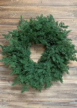 Load image into Gallery viewer, DARK CEDAR | DUSTED WREATH
