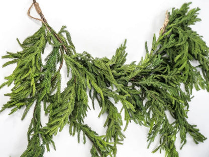 NORFOLK | DRIP GARLAND