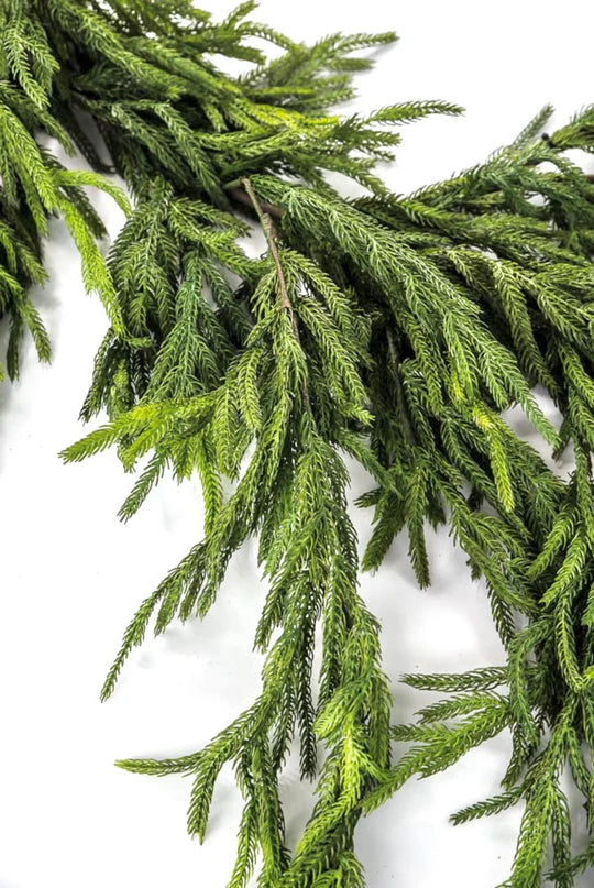 NORFOLK | DRIP GARLAND